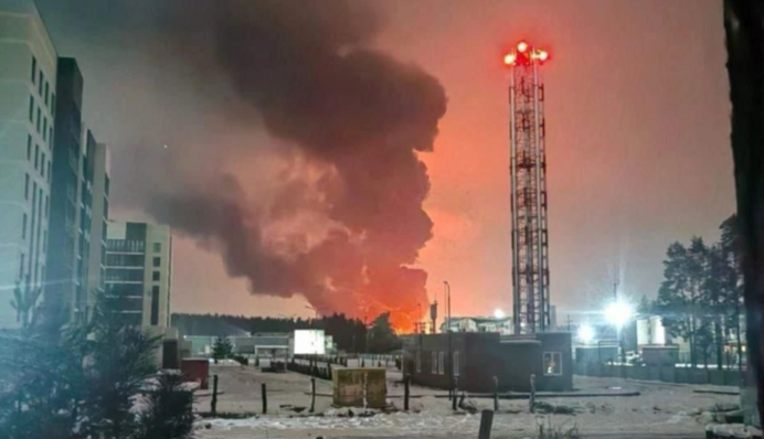Взрывалось на химкомбинатах, НПЗ и складах: стало известно, кто устроил россиянам «горячую» ночку
