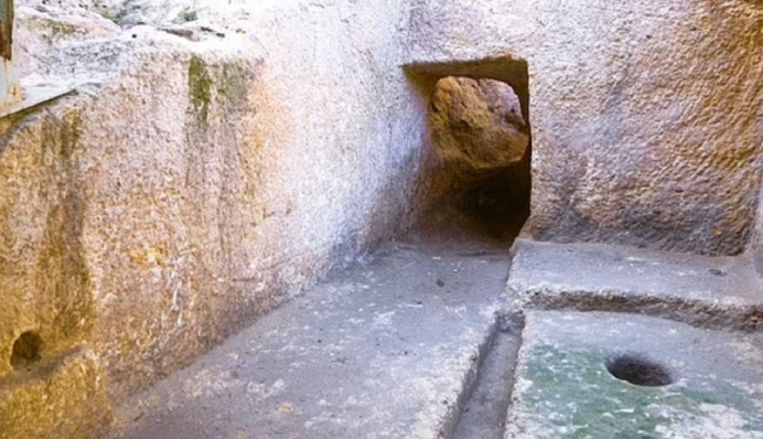 В Иерусалиме впервые за 3 тысячи лет открыли библейский храм, запечатанный предком Иисуса