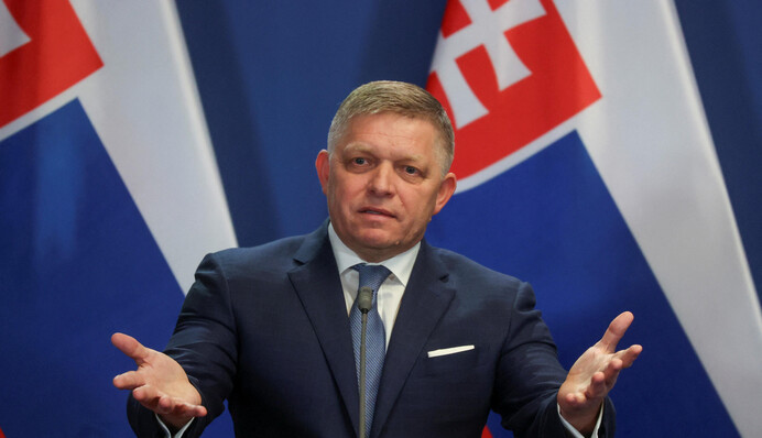 Транзит газу з РФ: Фіцо запропонував Зеленському нову дату для переговорів