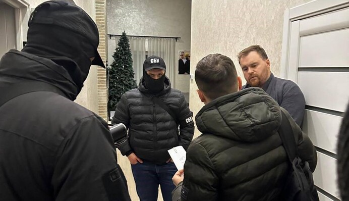 СБУ сообщила о подозрении Максу Назарову, работавшему на каналах Медведчука и Мураева