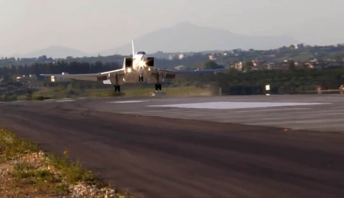 РФ могла перебазувати бомбардувальники із Сирії до Лівії - моніторингова група