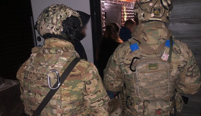 ВИЧ-статус за 10 тыс. долларов: в Днепре на схеме разоблачили врачей ВЛК