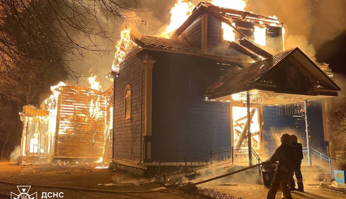 На Рівненщині вогонь знищив церкву ХІХ ст.