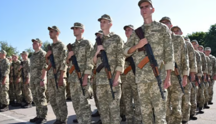 "Мобілізація 18-річних… неможлива в принципі": у РНБО зробили заяву