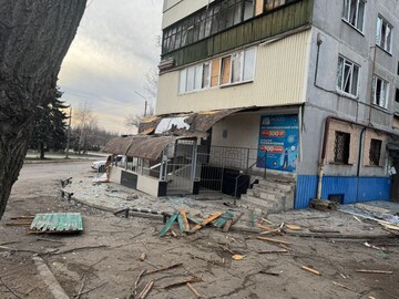 ​Дев'ять 250-кілограмових бомб по Костянтинівці: унаслідок удару росіян є жертви