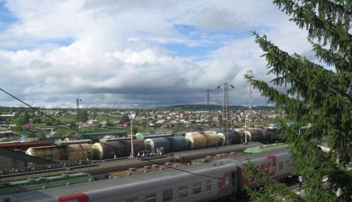 В РФ засудили 17-річного підлітка до чотирьох років колонії за спробу диверсії на залізниці