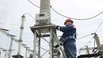 За сутки ДТЭК вернул свет почти 35 тыс. семей после обстрелов