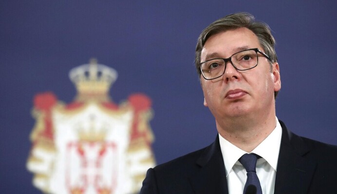 На тлі заворушень у Сербії прем'єр зібрався у відставку