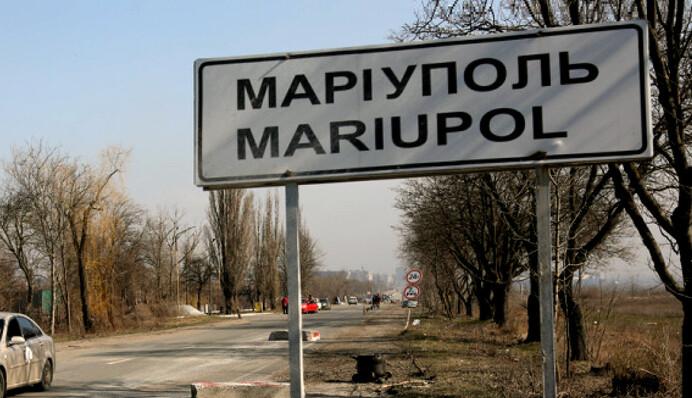 У Маріуполі окупанти будують монумент з російським гербом