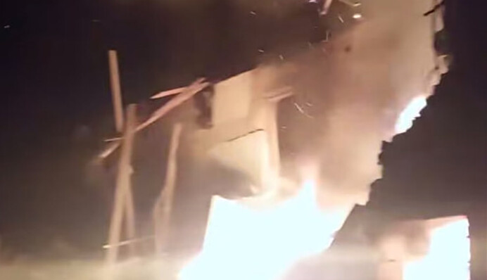 Уничтожили единственную действующую школу: россияне ударили КАБами по общине на Днепропетровщине