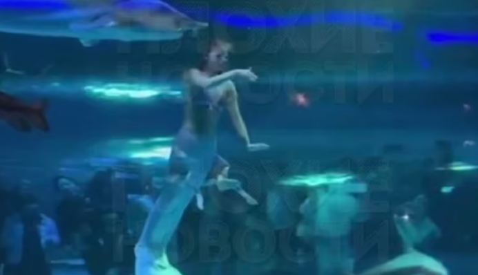 Огромная рыба напала на россиянку-аниматора в китайском аквариуме