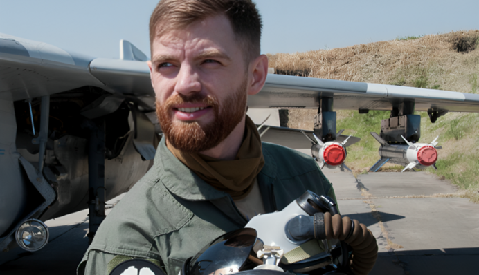 «Где-то рядом топчет землю обидчик наших крылатых героев»: мать погибшего Героя Украины летчика Juice рассказала о его избиении