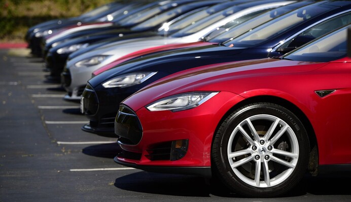 Люксові авто начальника ТЦК опинилися під загрозою конфіскації