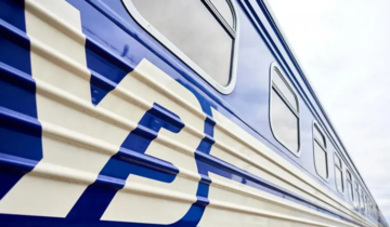 Росіяни влучили в український пасажирський поїзд