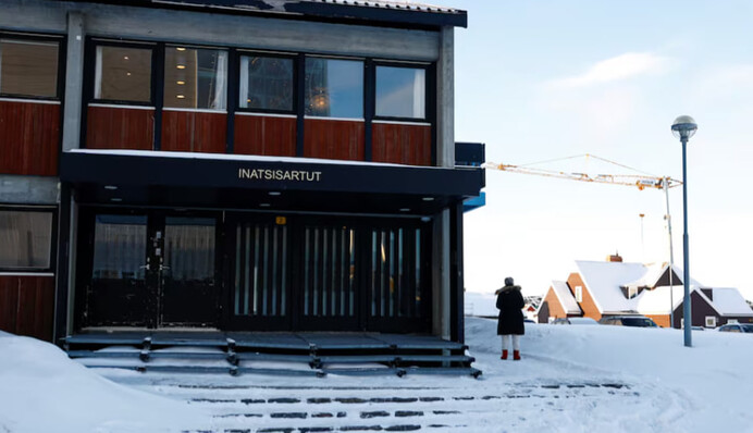 ​На фоне заинтересованности Трампа на остров Гренландия назначила досрочные выборы