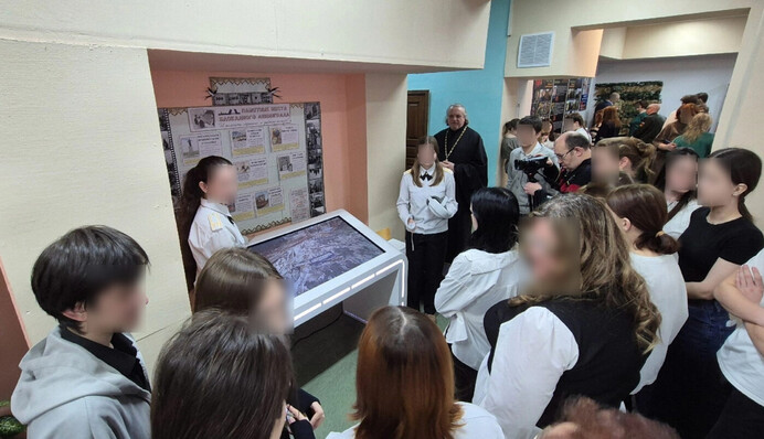 У 12 регіонах Росії відкрили для учнів VR-музеї про війну в Україні