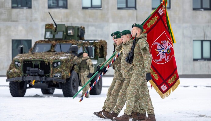 Литва передала ВСУ новую партию военной техники и оружия: что вошло в пакет