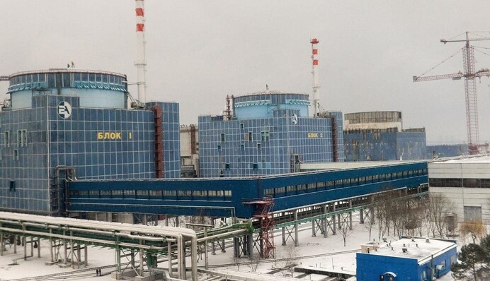 Абсолютна більшість українців очікують скорішої добудови Хмельницької АЕС, - експерт