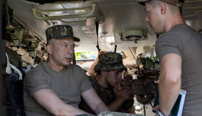 Бей издалека: Сырский доложил о достижениях в секторе БпЛА и артиллерии