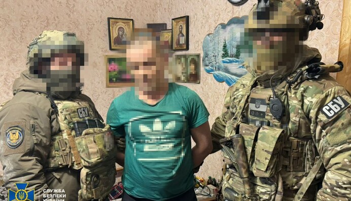 СБУ задержала очередного предателя: корректировал авиаудары по Славянску и хотел бежать в Россию