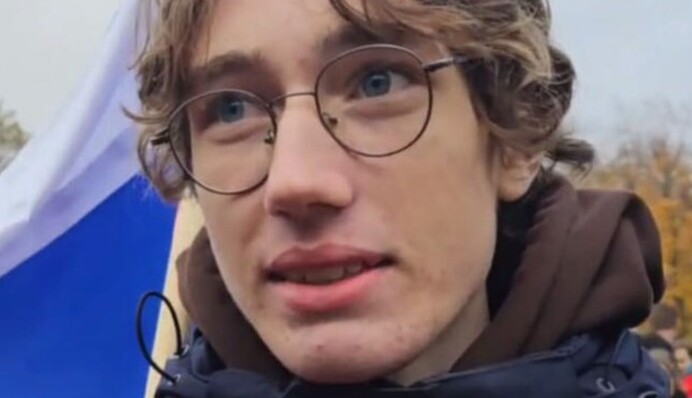 Россиянин заболел из-за попадания в базу 