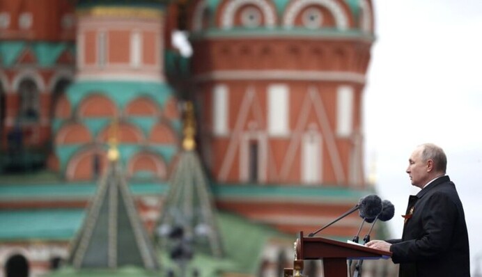 На 9 мая увидели собирание к Путину «чертовой дюжины вурдалаков»