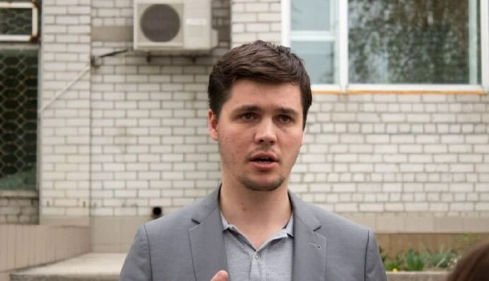 Екс-посадовця ФДМУ Візіра будуть судити за фіктивне бронювання: подробиці