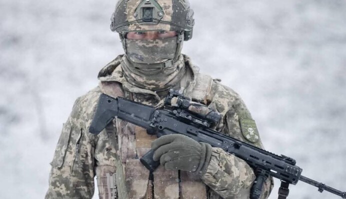 ​Україна оголосила набір в армію від 18 років за 1 млн грн