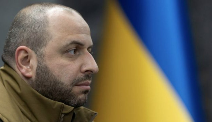 "Готова до переговорів щодо завершення війни": що Україна добиватиметься на "Рамштайні"