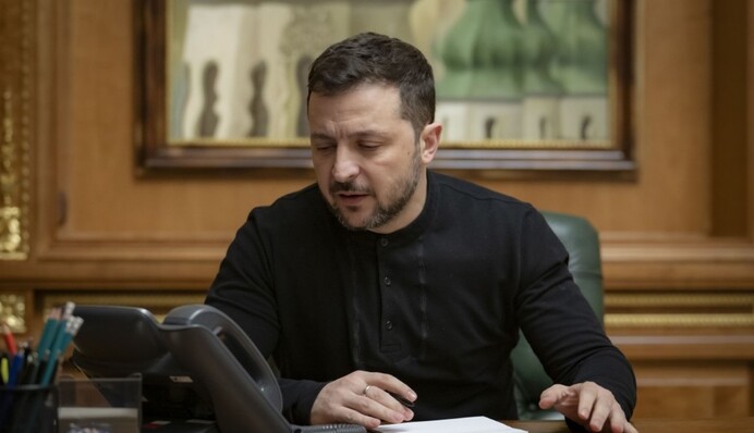 Чи правда Зеленський запровадив санкції проти Порошенка: в ОП відреагували