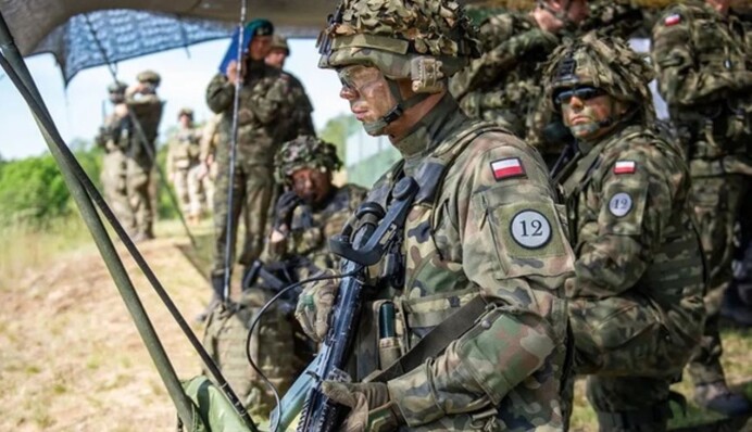 Європа таємно працює над планом відправки військ в Україну, - АР