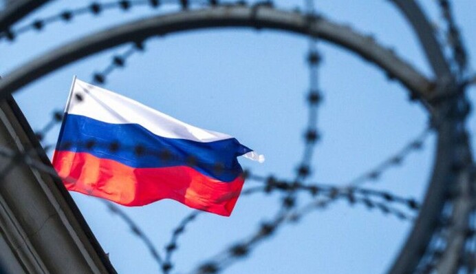 Советник Зеленского отреагировал на снятие санкций «каждым вторым российским миллиардером»