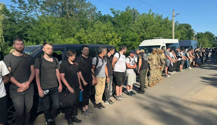 Судят перевозчика, который организовал побег 47 уклонистов в самопровозглашенное Приднестровье