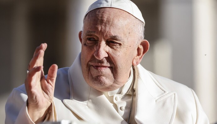 У Папы Римского обнаружили двустороннее воспаление легких
