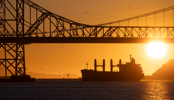 Танкеры, которые заходили в российские порты, «взяли за привычку» взрываться в Средиземном море