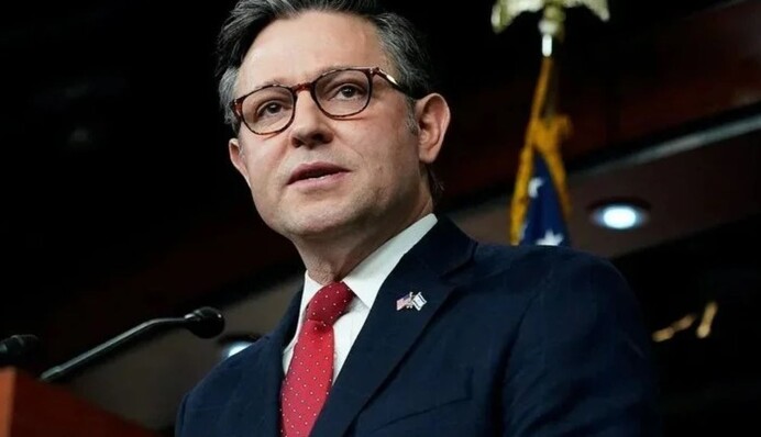 "Я бажаю, щоб вони ригали своїм комфортом": українського поета обурила заява спікера Джонсона про "допомогу" Україні