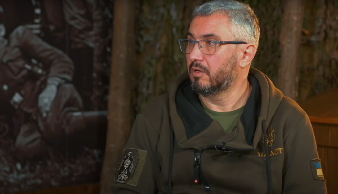 Историк вспомнил, как выглядел путь в армию в феврале 2022 года