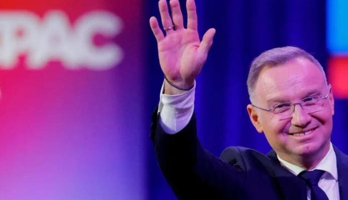 Дуда образився на Трампа? Смішна історія, як президент Польщі вибудовував дипломатію з президентом США