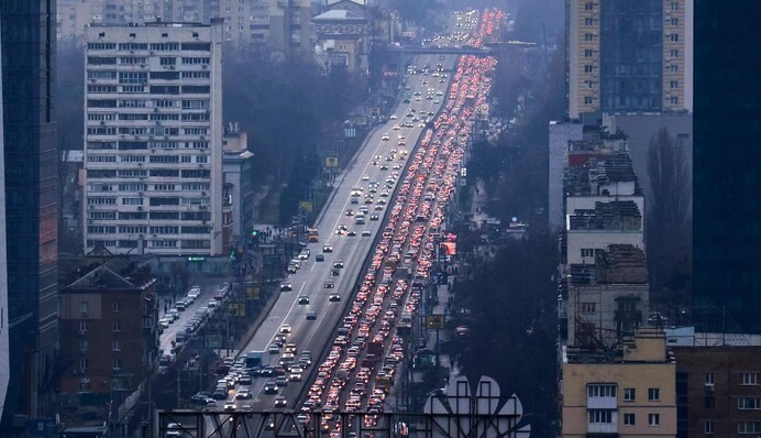 В Офісі Зеленського пояснили дивний голос на відео до річниці повномасштабної російської агресії