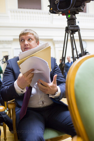 Порошенко заявил о приостановке вывода российских войск из Украины.– А'