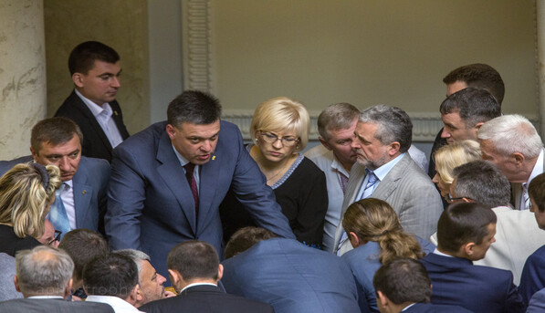 С момента перемирия на Донбассе погибли 5 военных