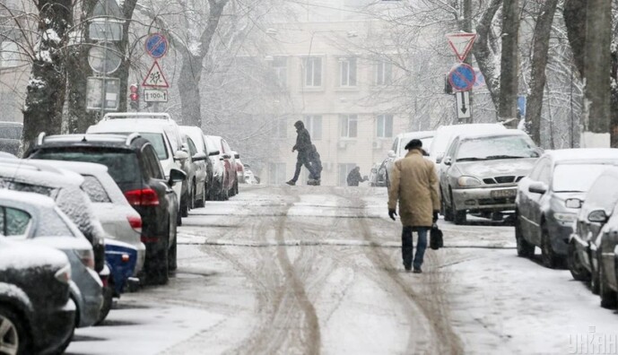 На Україну насуваються мокрий сніг з дощами
