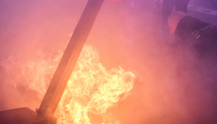 У російській Пермі спалахнула пожежа на Пороховому заводі: деталі