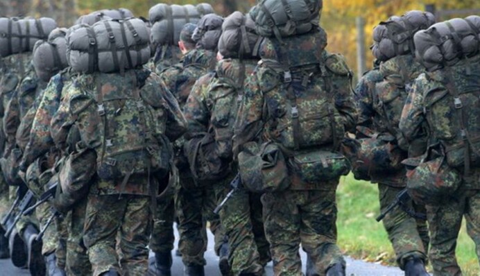 "Європейський оборонний союз вже офіційно оголошено": для MAGA констатували тотальну поразку в Європі