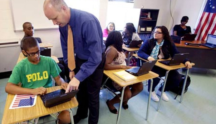 ​Американский учитель истории столкнулся со сложностями в работе из-за действий Трампа