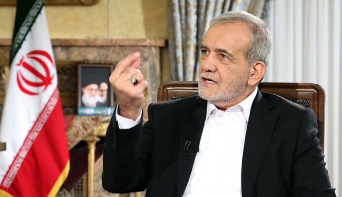 «Посмотрите, как они вели себя с Зеленским - это просто стыд»: президент Ирана отказался от переговоров с Трампом