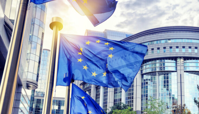 ​Єврокомісія запроваджує мита на товари зі США