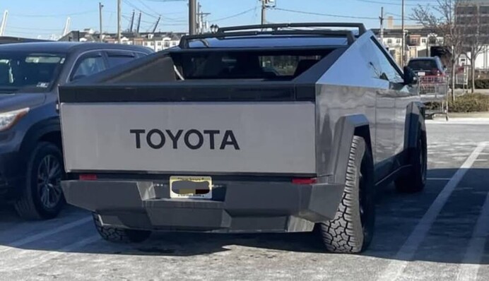 Власники Tesla почали маскувати свої авто