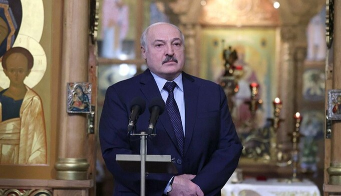 Лукашенко - не христианин: священник поставил диктатору 