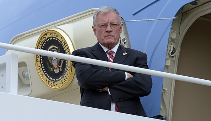 Названо причину відсторонення Келлога від перемовин по Україні